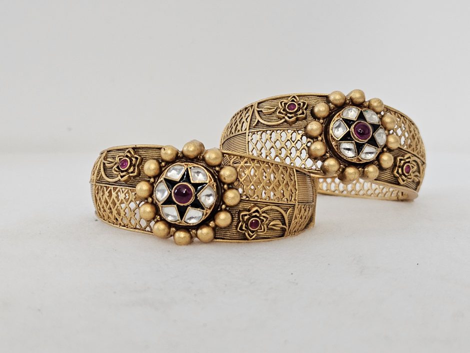 Kundan Cuff Bracelet