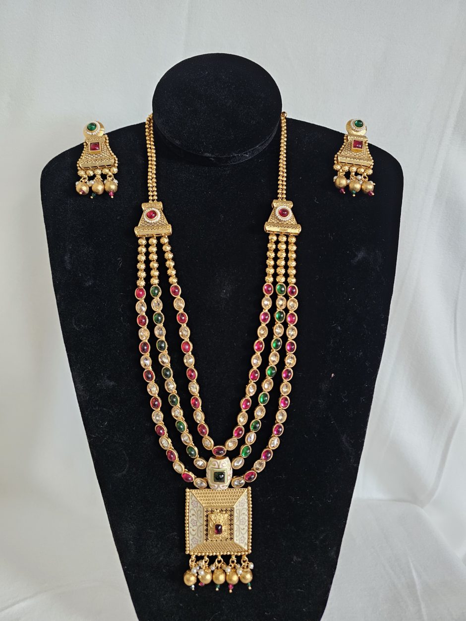 Kundan Necklace Green Ruby and White Stone