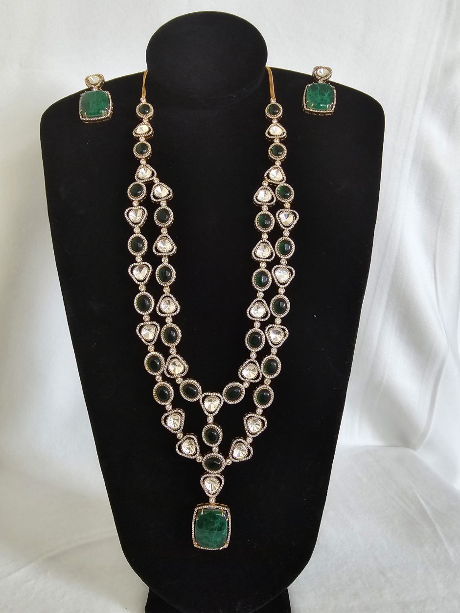 Gold Kundan Necklace with Emerald Necklace Set